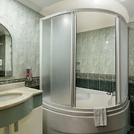 Otel Larissa Sultan
