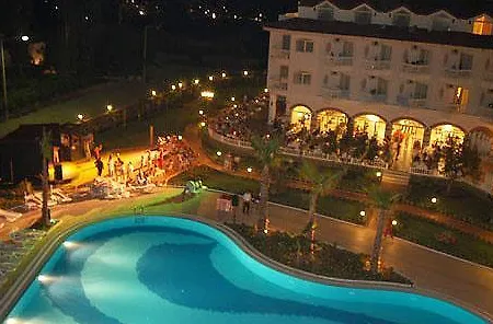 Otel Larissa Sultan